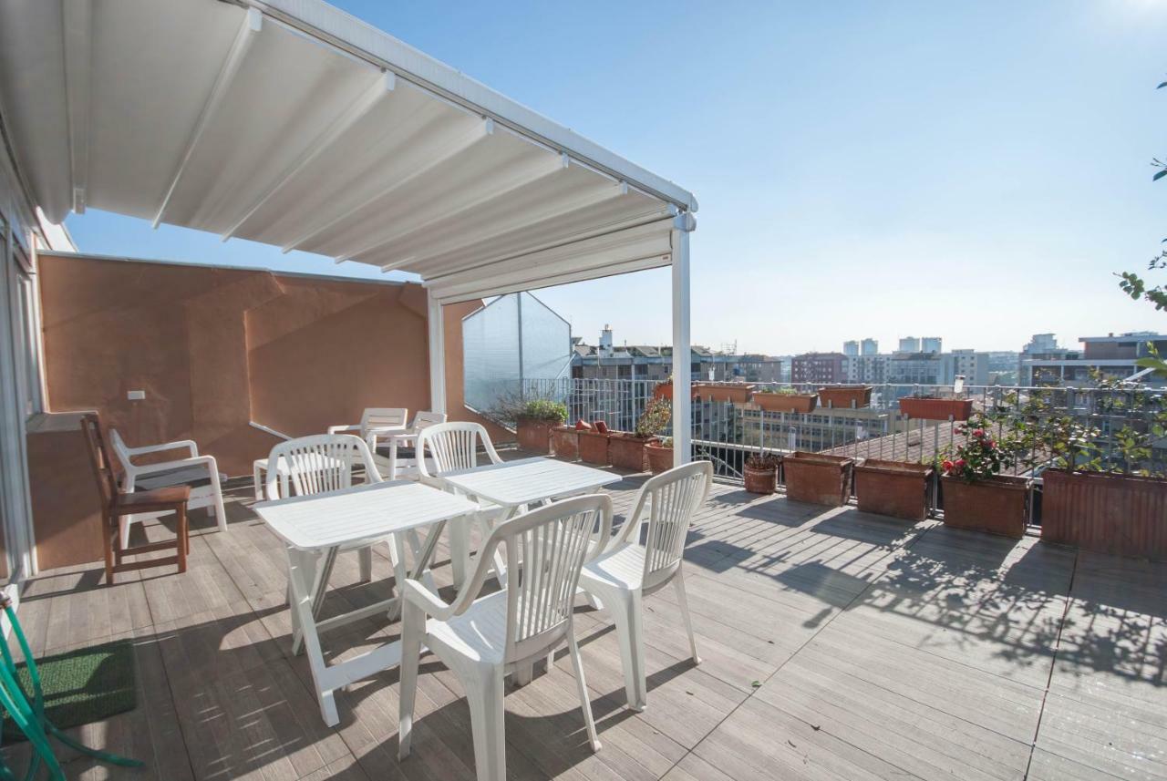 Exclusive Rooftop Apartment With Large Terrace In Solari/Tortona Milan Luaran gambar