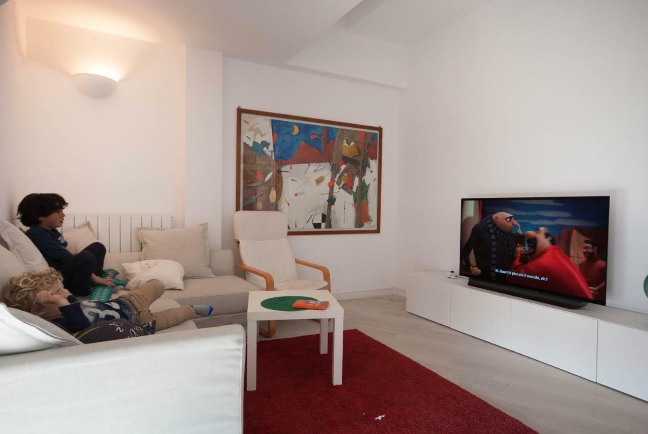 Exclusive Rooftop Apartment With Large Terrace In Solari/Tortona Milan Luaran gambar